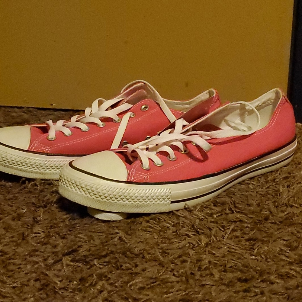 Men's Pink Converse All Star Chucks NWT